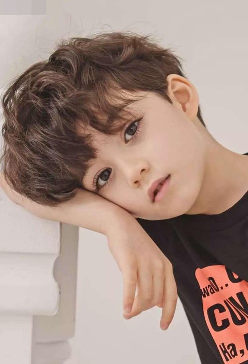 ���������к�ͷ��ͼƬ �����ɰ�������Ϣ�Ķ�ͷ��