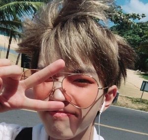 ˵ͷС�����˺ó������������ Сͷ��������ͷ����ƫ��������·