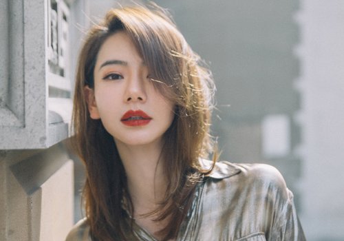 Բ����Ů���ʺϼ������� ����Բ������Ůʾ����ʱ���������Ͱ�