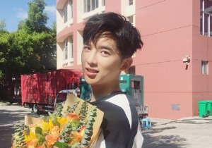 �������������߷̷ֶ���̫������ ��һ��Ū�����ɸд󷽲�����