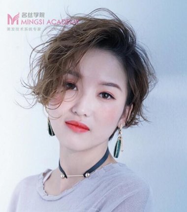 �̷�˯����ͷ����ͼƬ ˯����ͷ�ʺ�ʲô����