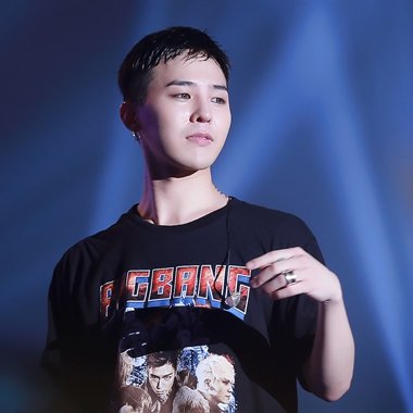 权志龙不规则刘海 男生剪不规则刘海发型