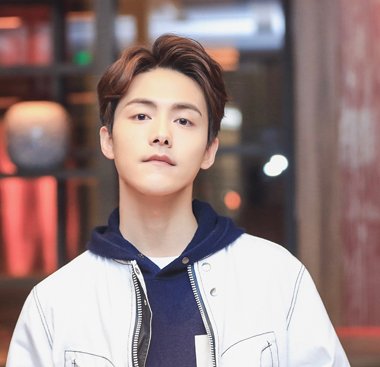 男生婴儿肥适合什么发型 适合婴儿肥的男生发型