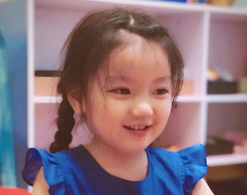 5款给女儿扎头发的小技巧 都很好看,关键是脸长的好看