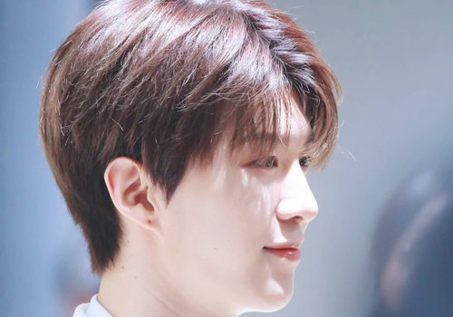 男生圆脸适合什么短发发型 挑战圆脸修颜发型反可爱能力