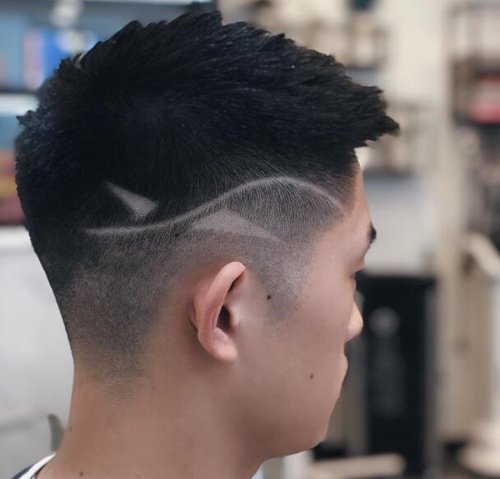 路人甲与校草原来就发型的差距 大学男生梳网红瓜子头酷帅有范儿