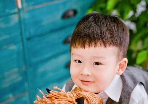 两岁男宝宝平头寸头卡尺头的剪法 简单不失潮流的男幼童短发造型