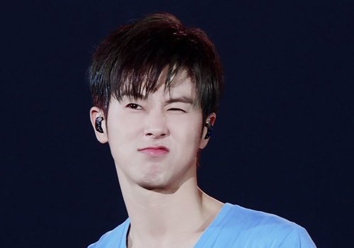 2021潮流男生发型从学生开始 学生时代你的发型就是可刊登那种