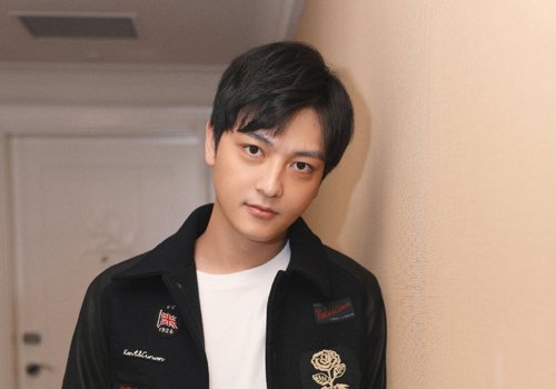 头发多且犯懒男生想帅也行 get最新款男生易打理短发轻松做男神