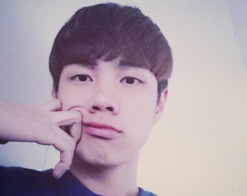 寸头到偏分短发国字脸男生hold住 2021年国字脸男士流行短发