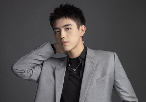 �е�ͷ��������Ȼ������ô��ͷ�� ���е��������ʲô���ͺÿ�Щ