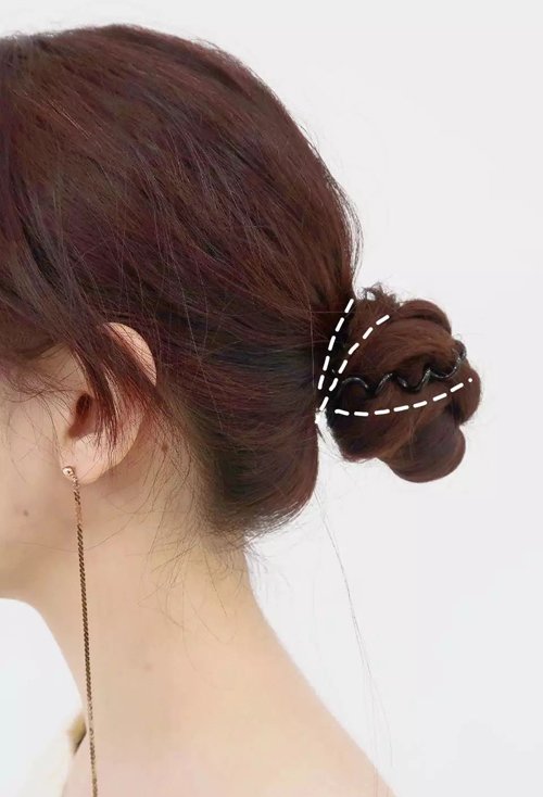 ����Ů����������ͷ�� Ů������ʱ����������