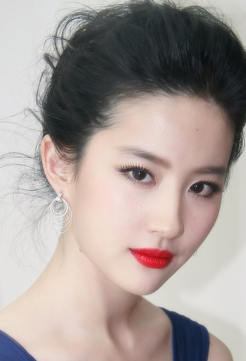 ����Ů����������ͷ�� Ů������ʱ����������