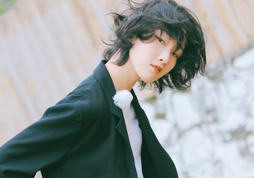 ����Ů���к��ʵ�ѧ��ͷ�� ѧ��ͷ��ֹ�����Ȼ��ܵ�������