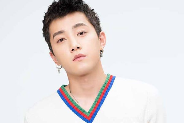 ����������Ů����˭ �����������Ӳ��˰�