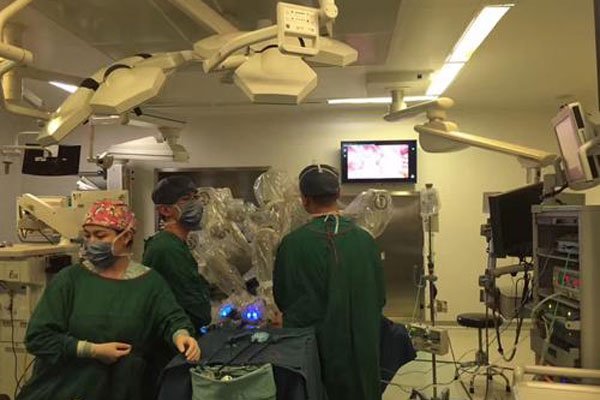 �����С����ֲ��˭�� ��Եı�������β������Ӱ