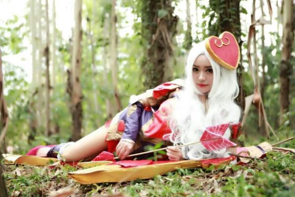 Ů˵cosʲô˼ cosplayԴĸ