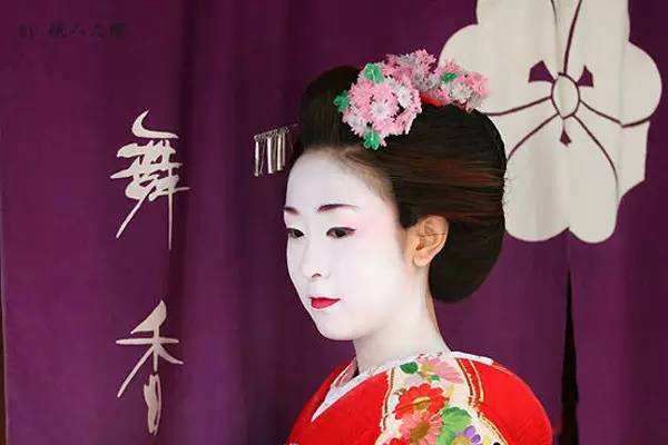 輿ۺ֢ʲô˼ ձ輿ۺ֢Ư