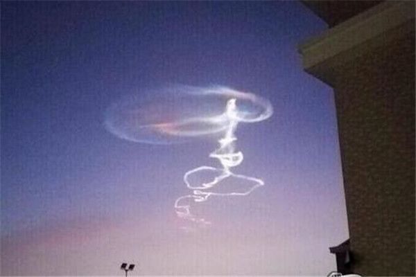 ϺufoƵǼ ٷĻӦ