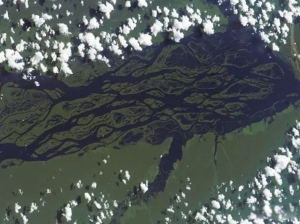 从太空看到地球的哪些建东西 从太空看地球能看到10样东西