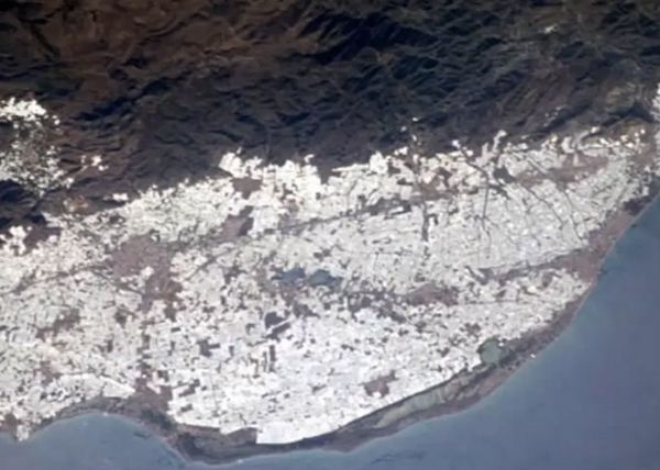 从太空看到地球的哪些建东西 从太空看地球能看到10样东西