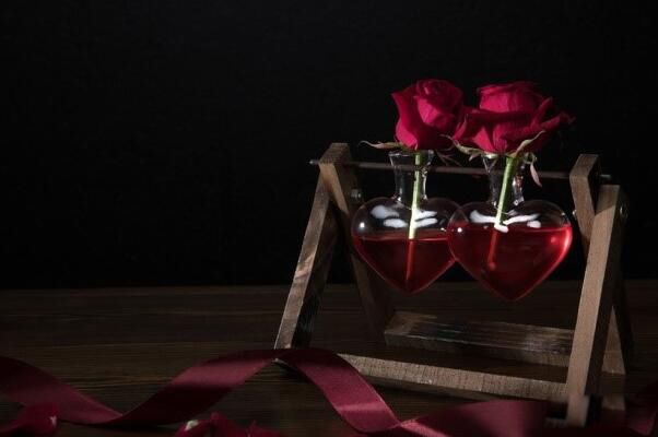 ��ɫ���˽��Ǽ��¼���? ��ɫ���˽ڵ������ͺ���