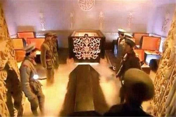 �峯��ֲ�����Ƭ����һ�� ����Ĺ��ʵ��ƬΪ�οֲ�