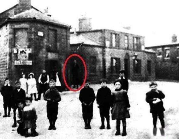 ɱͯħ˭ д˵ݳӰslender manʲô