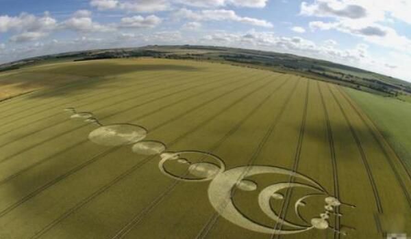 沙漠怪圈之谜真相揭秘 沙漠中为何出现巨大怪圈是怎么来的