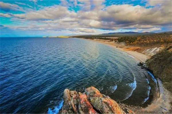 世界上最深的湖在哪个国家 贝加尔湖在哪个国家