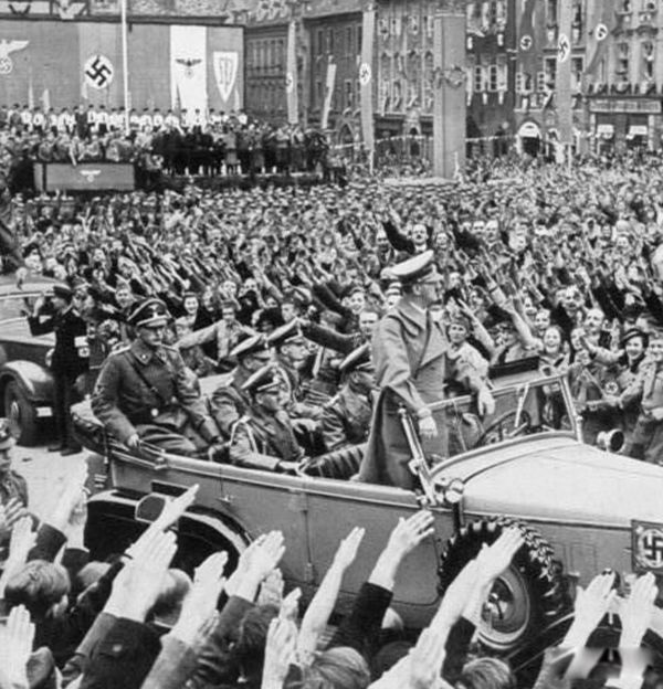 ϣ�������еĻ���Ů�� �Ա����Ҳ���Ůɫ