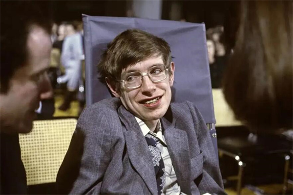 霍金预言:2035年暴发丧尸是真的吗 说2035年丧尸病毒爆发有科学依据吗