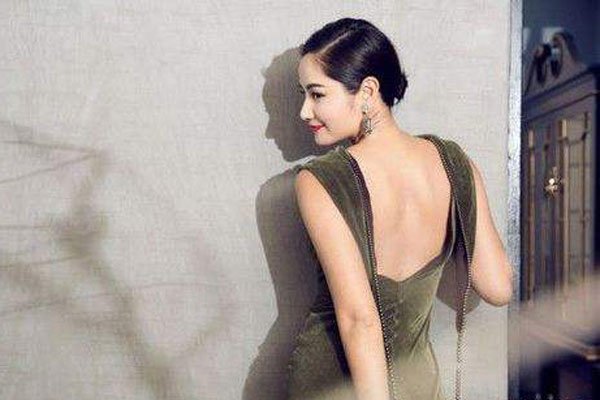 瞿颖个人资料老公是谁 同居11年终没暖热对方心太傻