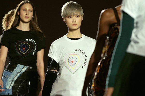 �����ʲô���� ����������Ƭ��ô����