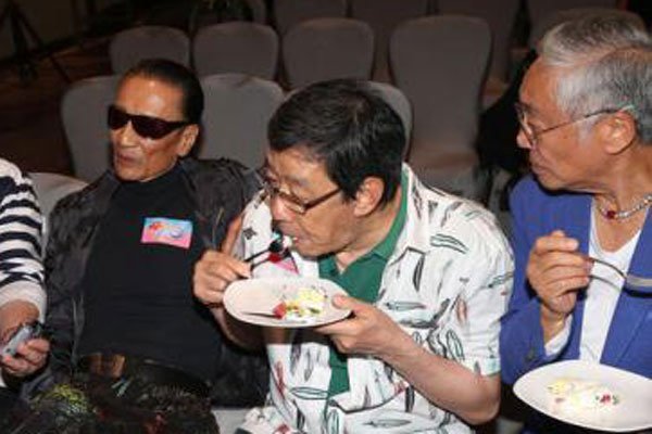 л�ʹ�������ʲôʱ����� л�ʹ������м��Ǹ�����˭