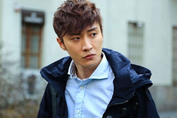 ������ʲôԭ����ô�ߵ� �첲����ͼƬ�ֱ�ȥ������