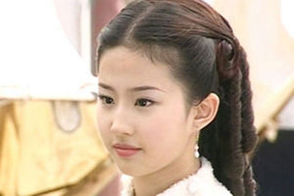 �����ȫ���պ���ʷ�ع� ԭ������Ů����ô�ྫ�ʵĹ�ȥ