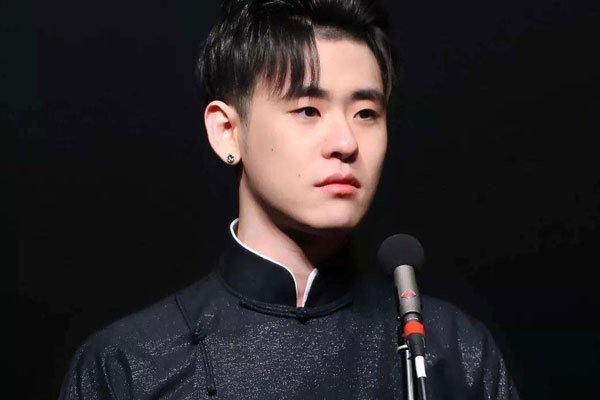 �����׺͹��¸����ӵĹ�ϵ ���ݰ���С�������