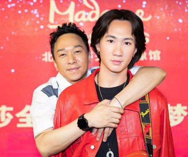 ���շ�ʦ̸�ƼҾ�ǰ�� ���Ӣ�����ֽ��һ����ʧ