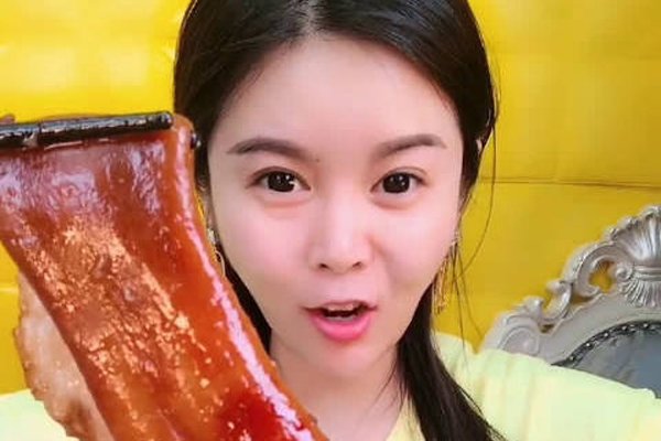 大胃王红姐为什么能吃那么多 工作能够重塑一个人的胃