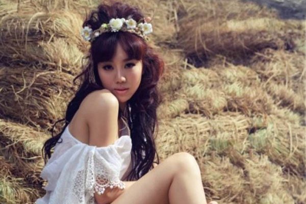 ����Ӿװ������ҵ��ͼƬ Ӿװ�ձ���־�ỹ��