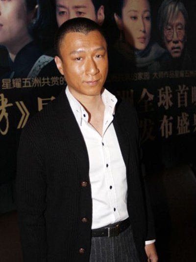 ����׵�ǰŮ����˭ ǰŮ����ɺ��Ƭ