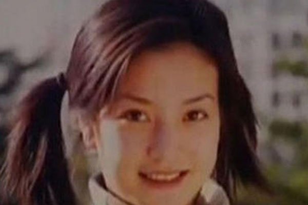 赵薇到底犯了什么事 国家为什么不敢动赵薇