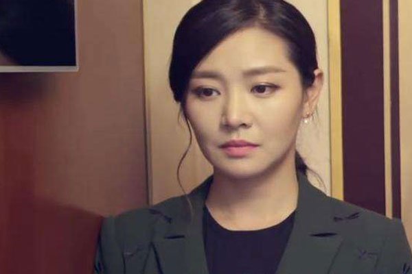 ��άά�ҵ�������ʦ��ɫ�����ļ� ��ôһֱ��ע�˼�����