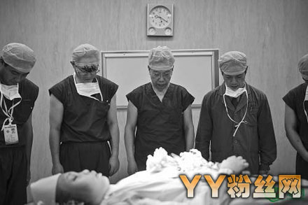 熊顿遗体照片生前资料 翻滚吧肿瘤君作者熊顿突然去世的原因揭秘