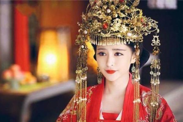 �й��Ŵ������޺����� ���ܶ����Ͷ�������������Ů��