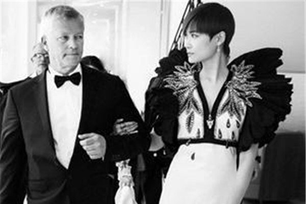 ����Ϲ��ͺ�����Ƭ �������Ҫ�ó��˵��۹�����