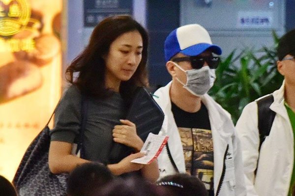 孙红雷王骏迪怎么认识的 圈外人求婚怎么在一起的