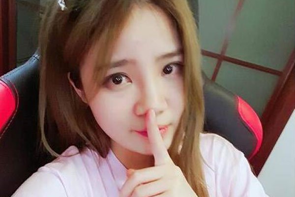 ��������ѩ��С���� ������ѩʵ���Ķ���Ϊ����Ϊ����