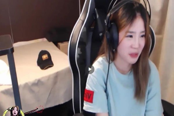 ��������ѩ��С���� ������ѩʵ���Ķ���Ϊ����Ϊ����